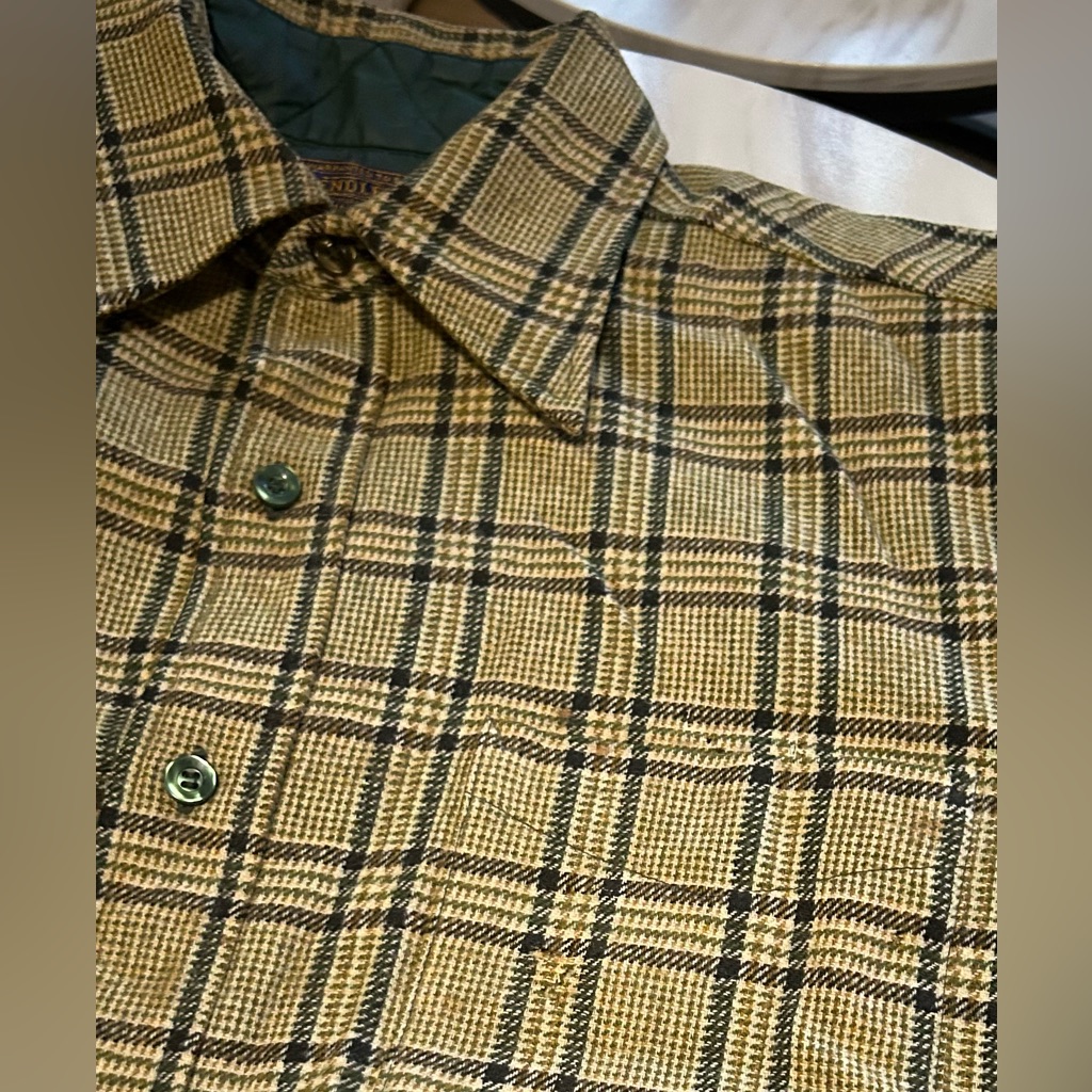 Vintage Pendleton Wool Button Down Mens Shirt Sz M Vtg